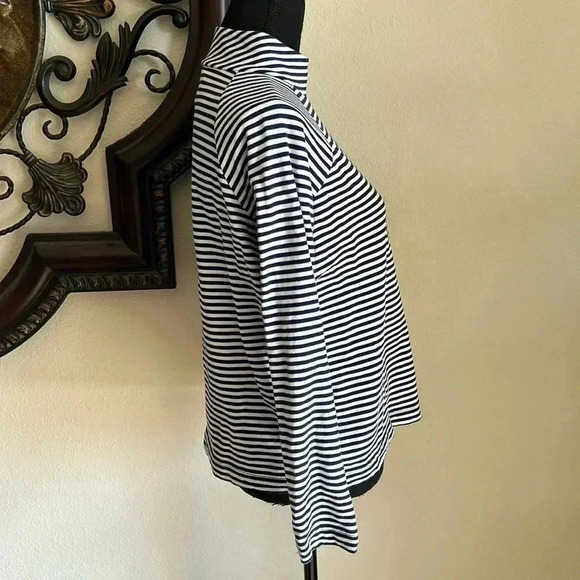 Vineyard Vine Women’s Navy Blue White Striped Mock Turtleneck Top Medium - Picture 5 of 11
